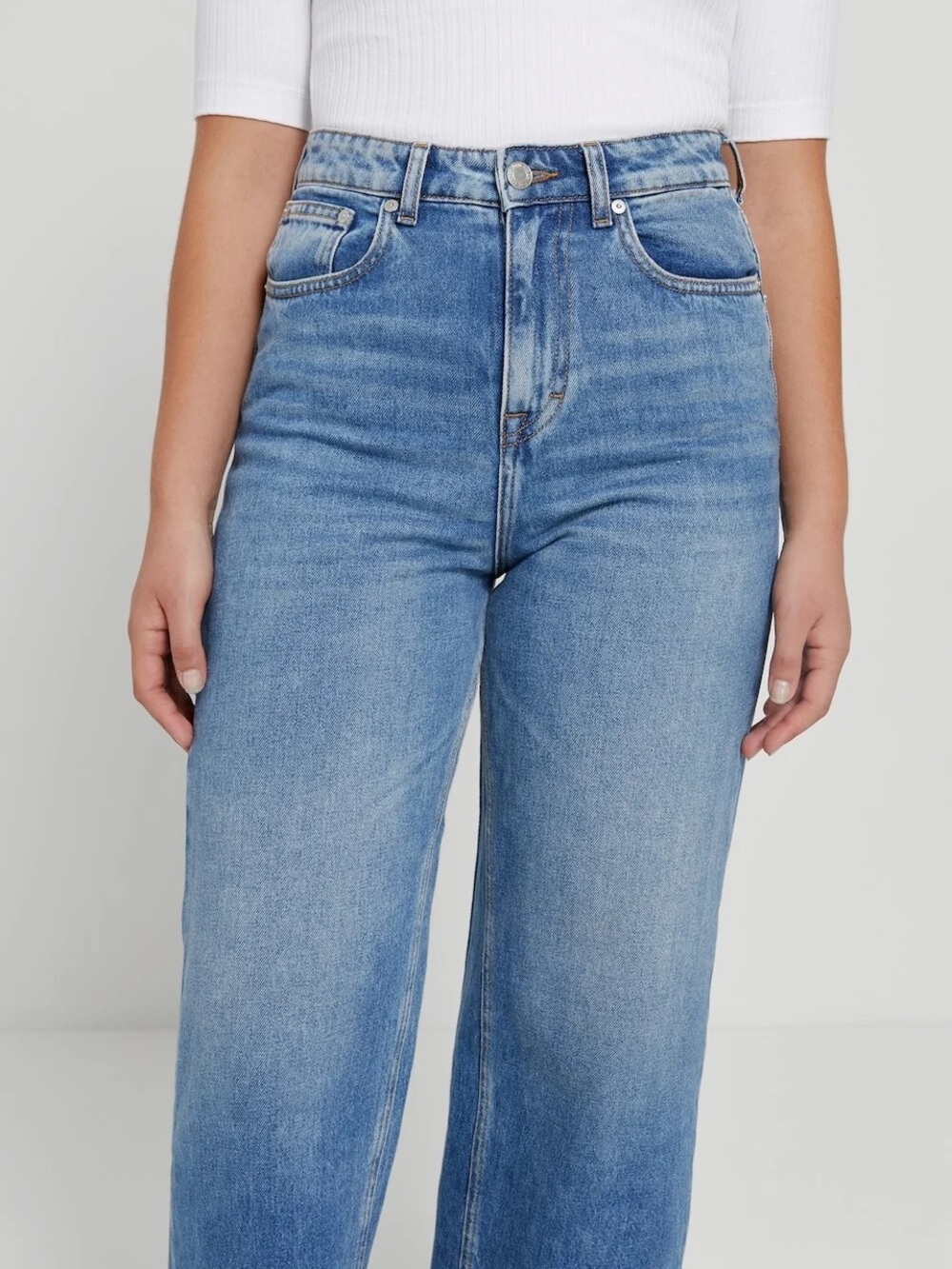Frank and Oak Classic High-Rise Wide-Leg Women’s Jeans - Light Blue
